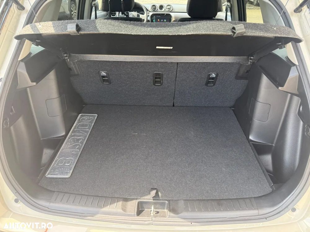 Suzuki Vitara 1.4 Boosterjet MHEV Passion - 24