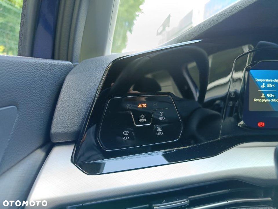 Volkswagen Golf - 17