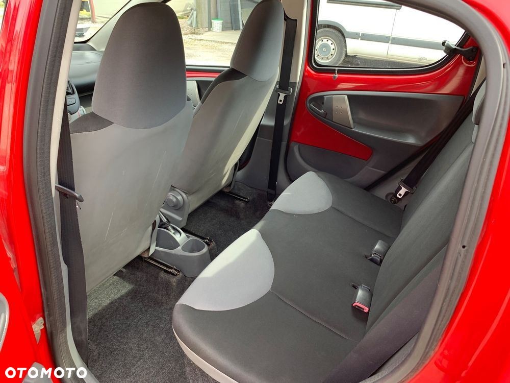 Peugeot 107 1.0 Happy - 12