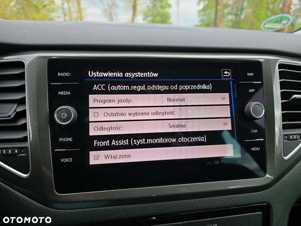 Volkswagen Golf Sportsvan 2.0 TDI SCR DSG Join - 23