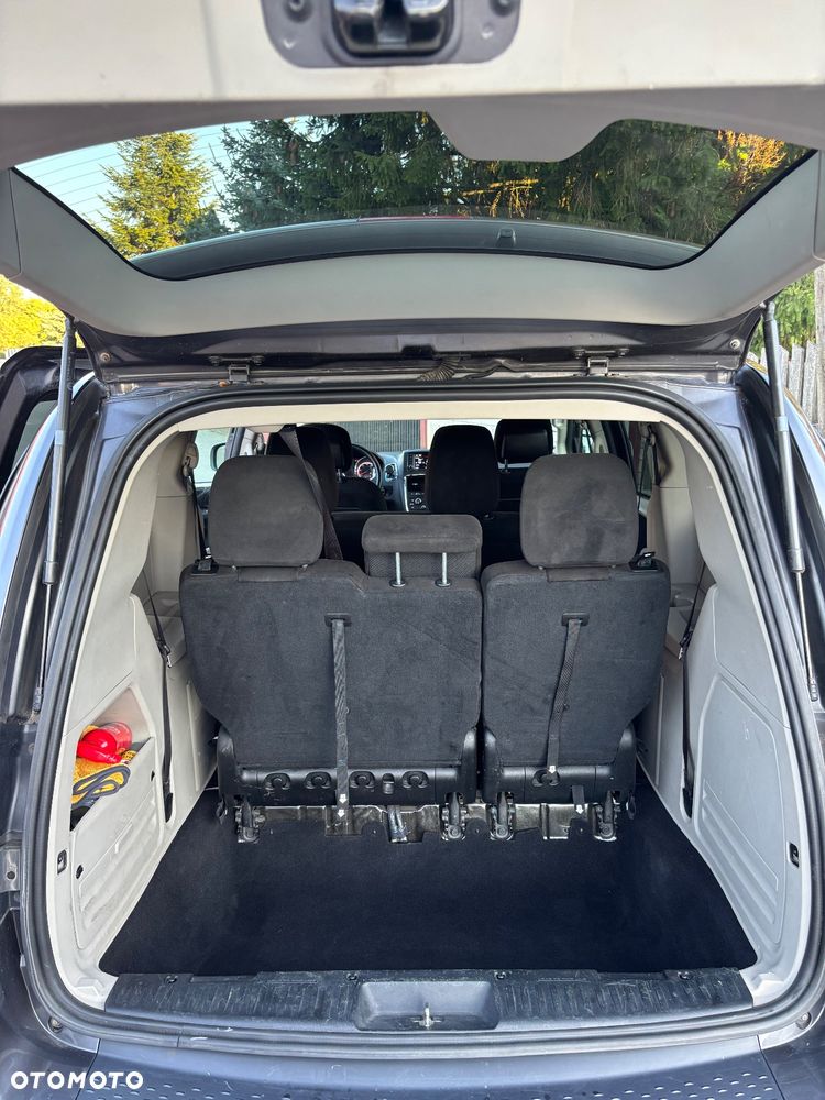 Dodge Grand Caravan 3.6 Express - 13