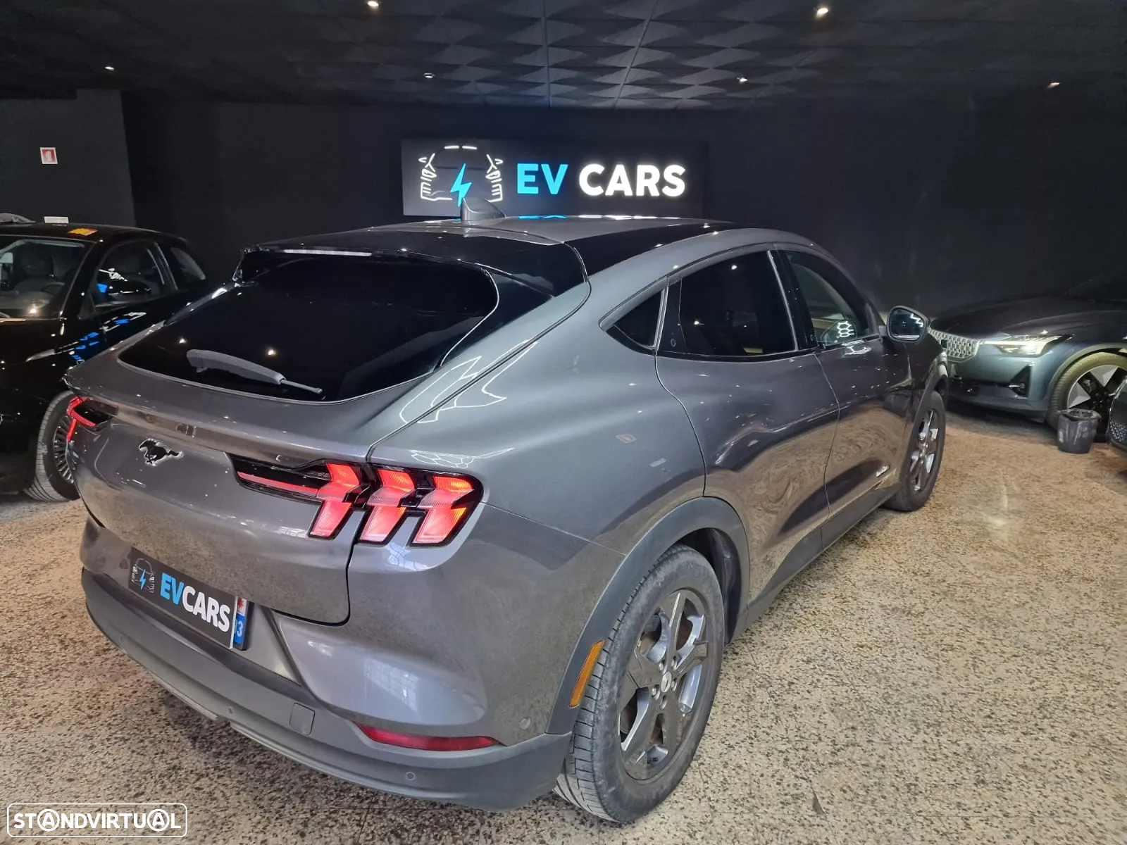Ford Mustang Mach-E Alargada - 4