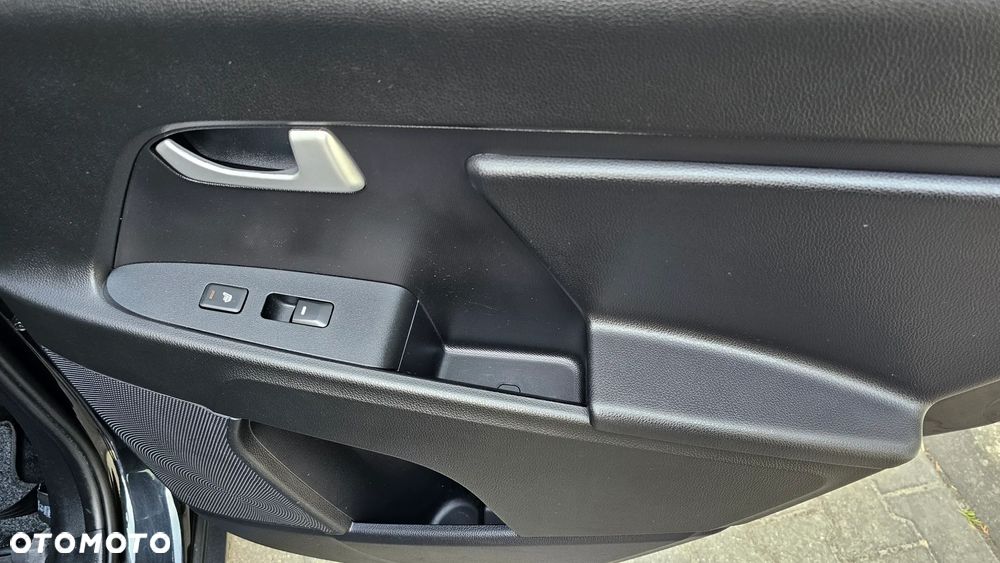 Kia Sportage 1.6 GDI Business Line L 2WD - 33