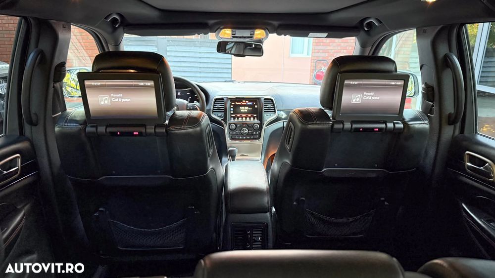 Jeep Grand Cherokee - 9