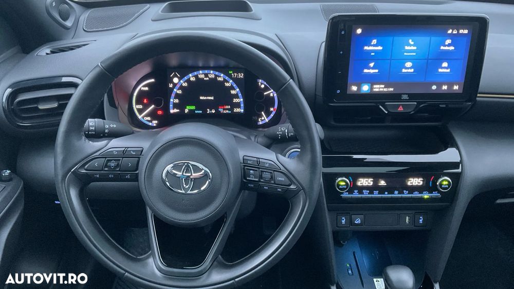 Toyota Yaris Cross 1.5 VVT-i HSD 130 4x4 HEV Exclusive - 9