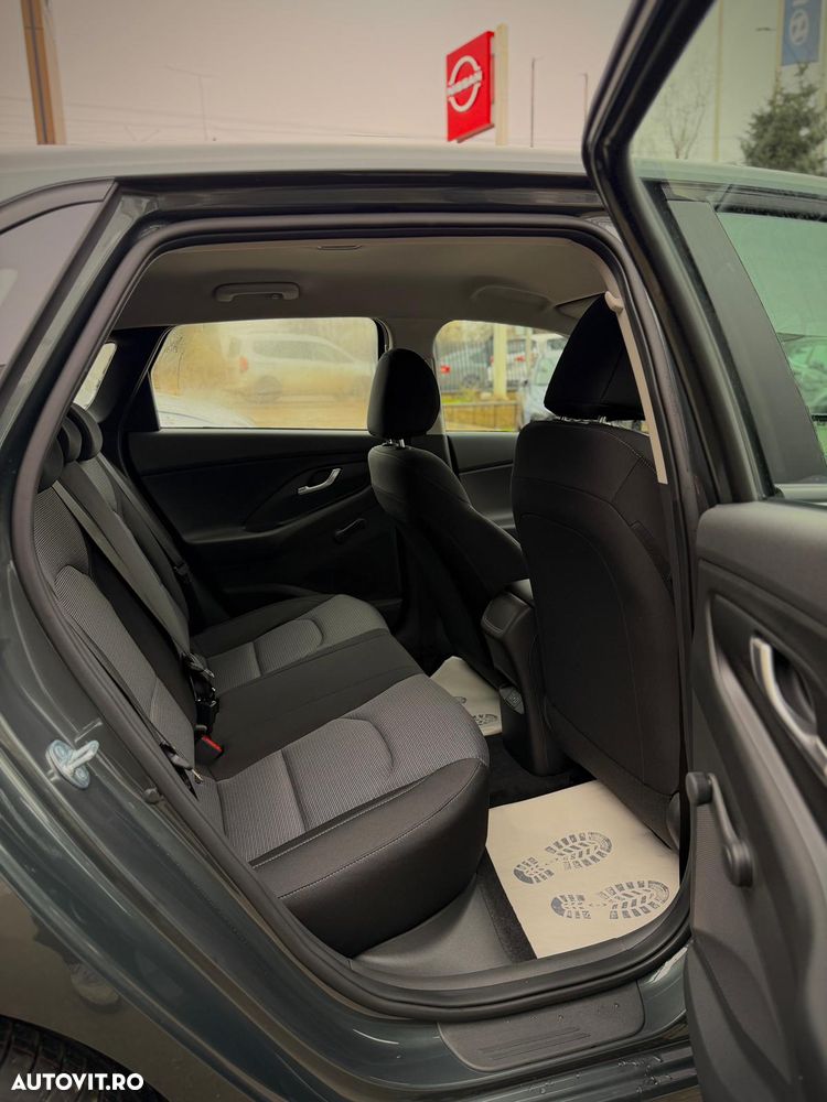 Hyundai i30 1.5 96CP M/T Comfort - 6