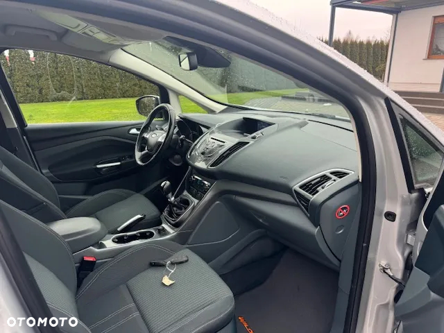Ford Grand C-MAX - 21