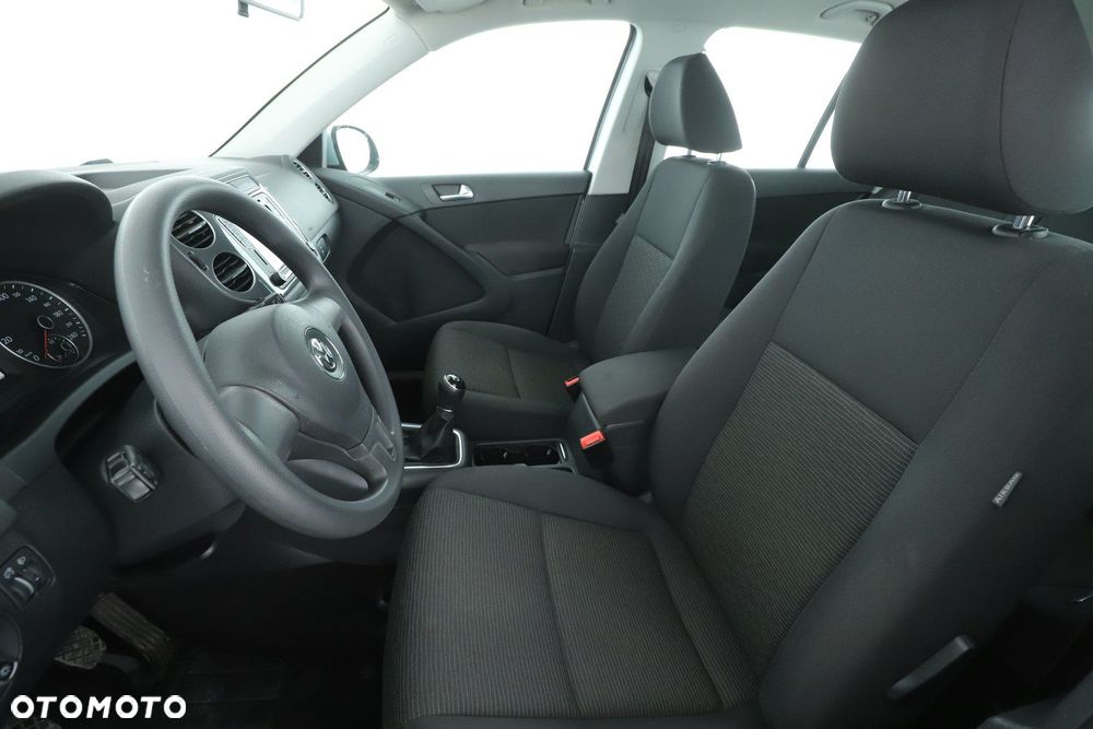 Volkswagen Tiguan - 20