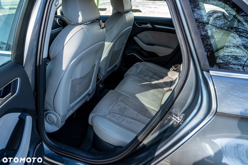 Audi A3 Sportback 1.6 TDI (clean diesel) S line Sportpaket - 37