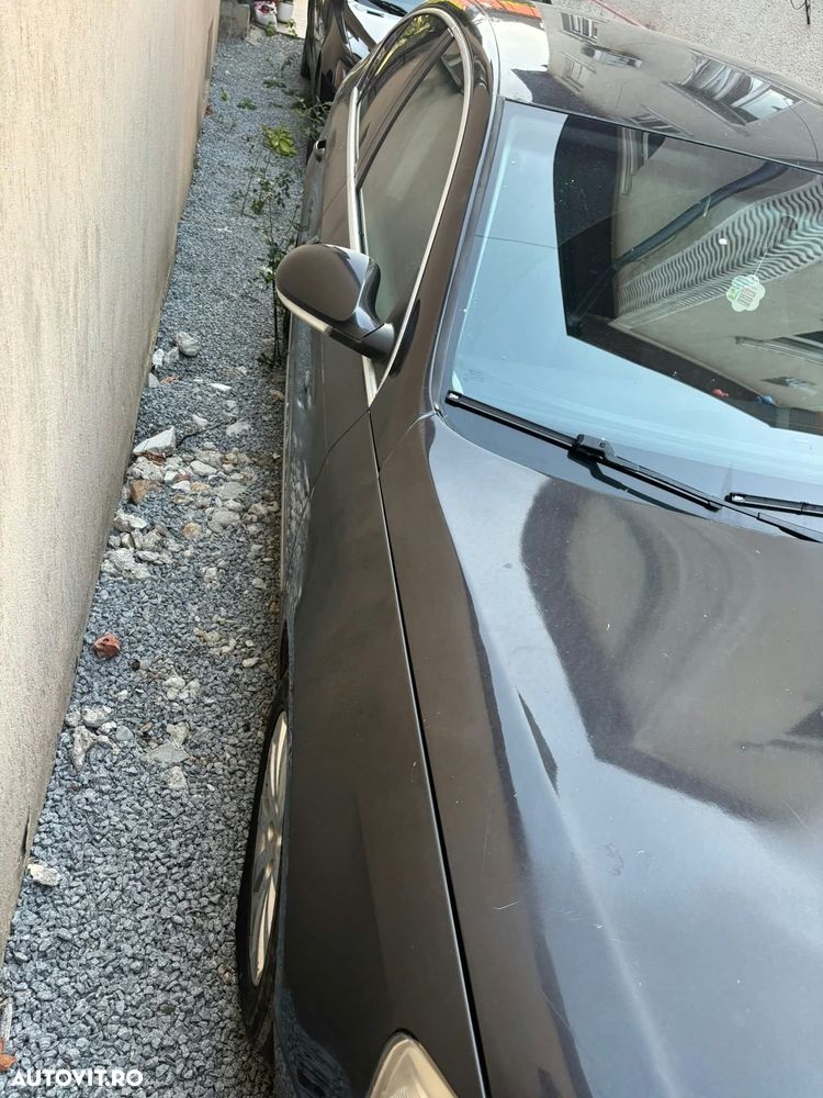 Volkswagen Passat 2.0TDI Comfortline DPF 4Motion - 4