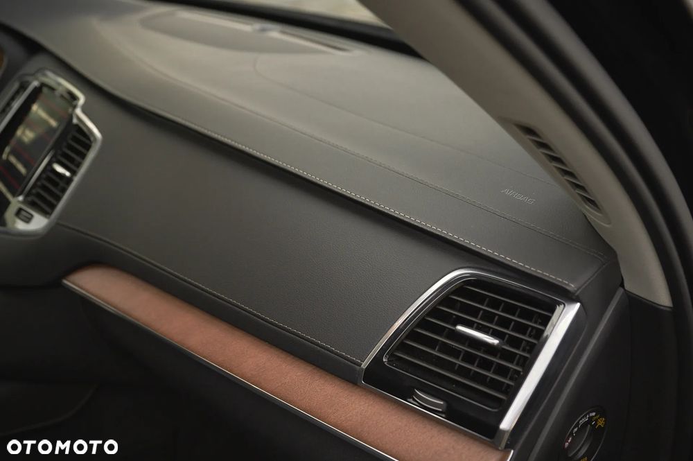 Volvo XC 90 D5 AWD Inscription 7os - 24