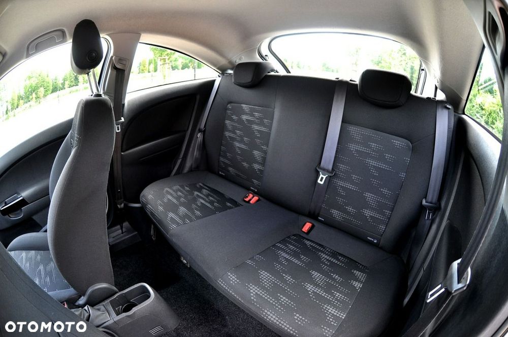 Opel Corsa - 10