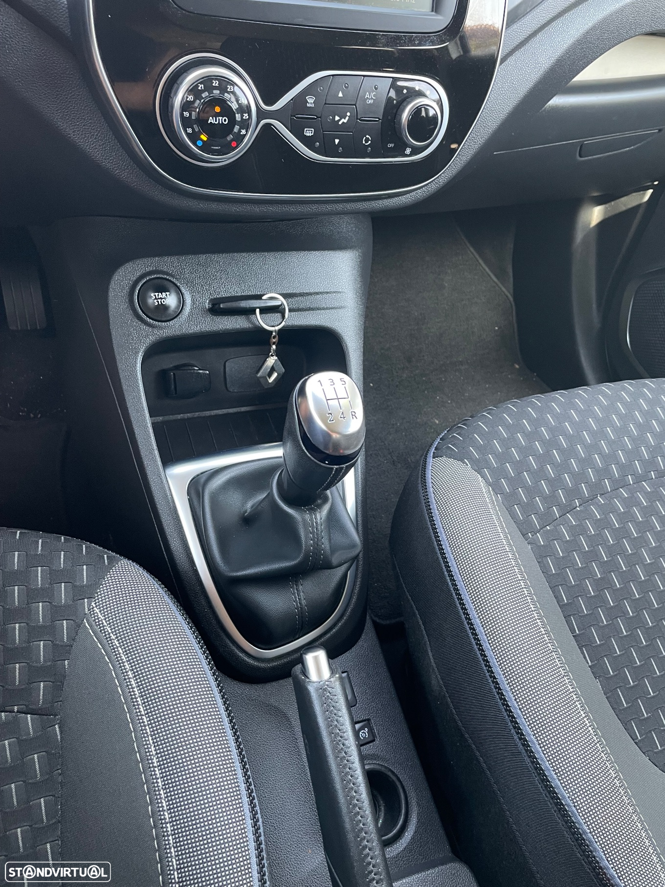 Renault Captur 1.5 dCi Exclusive - 28