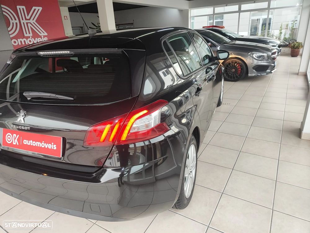 Peugeot 308 1.6 e-HDi Active CVM6 - 11