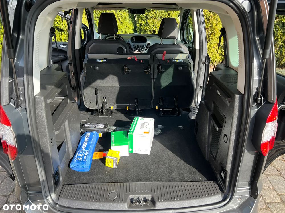 Ford Tourneo Courier 1.0 EcoBoost S&S Trend - 30