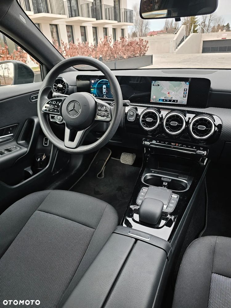 Mercedes-Benz Klasa A 250 e PHEV Progressive 8G-DCT - 21