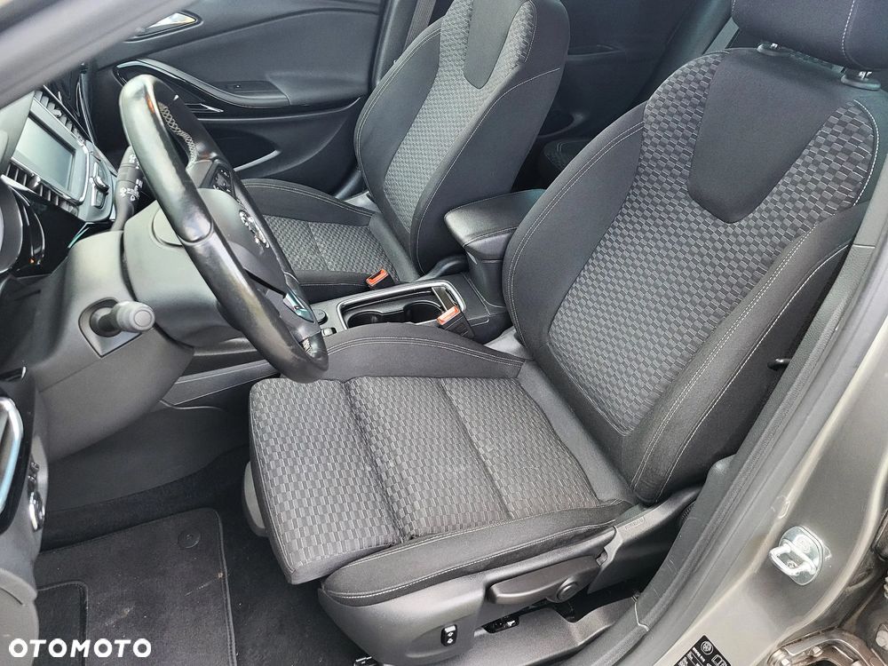 Opel Astra 1.4 Turbo Innovation - 14