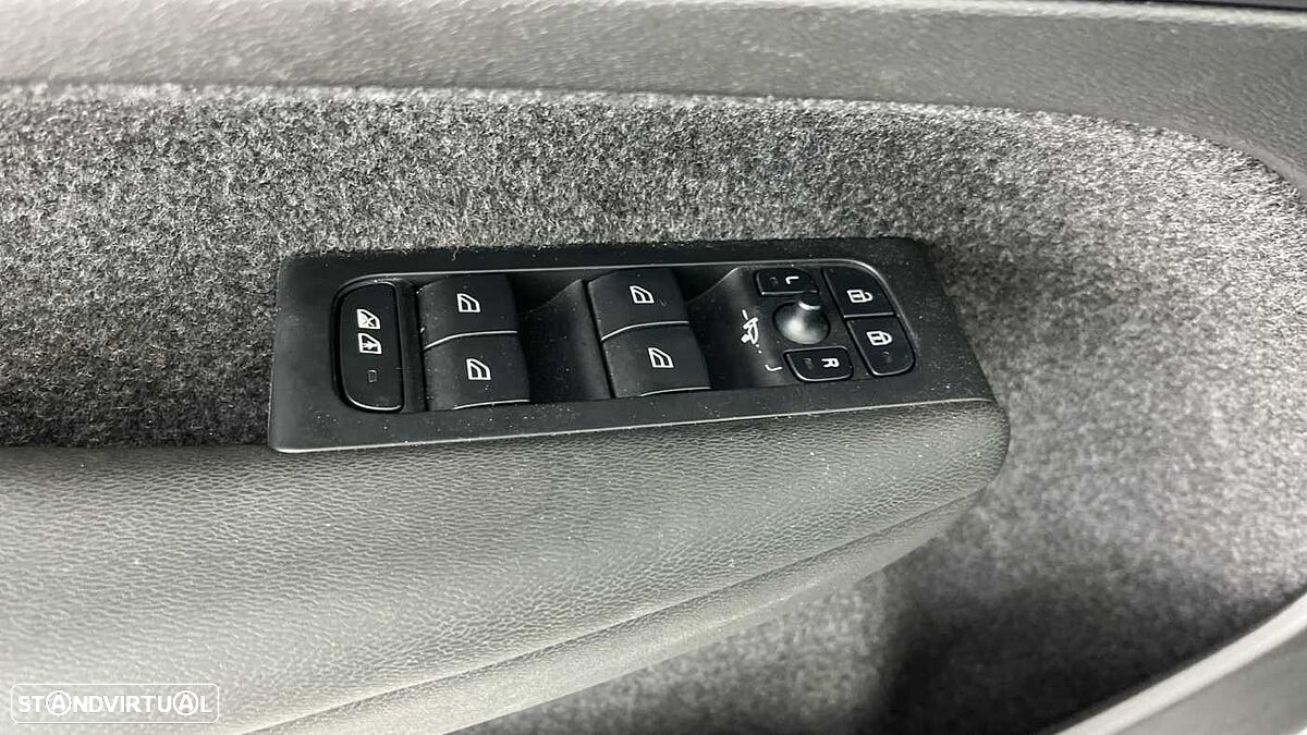 Volvo XC 40 - 20