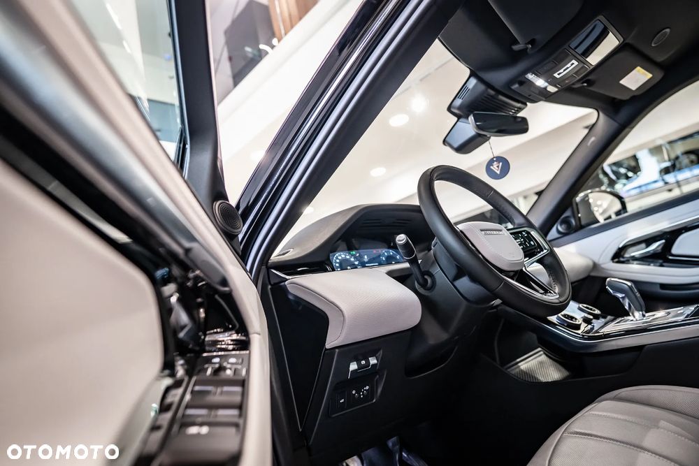 Land Rover Range Rover Evoque - 22
