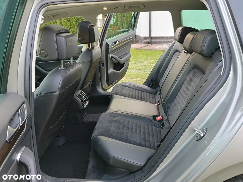 Volkswagen Passat 2.0 TDI SCR (BlueMotion Tech) 4Mot DSG Highline - 28