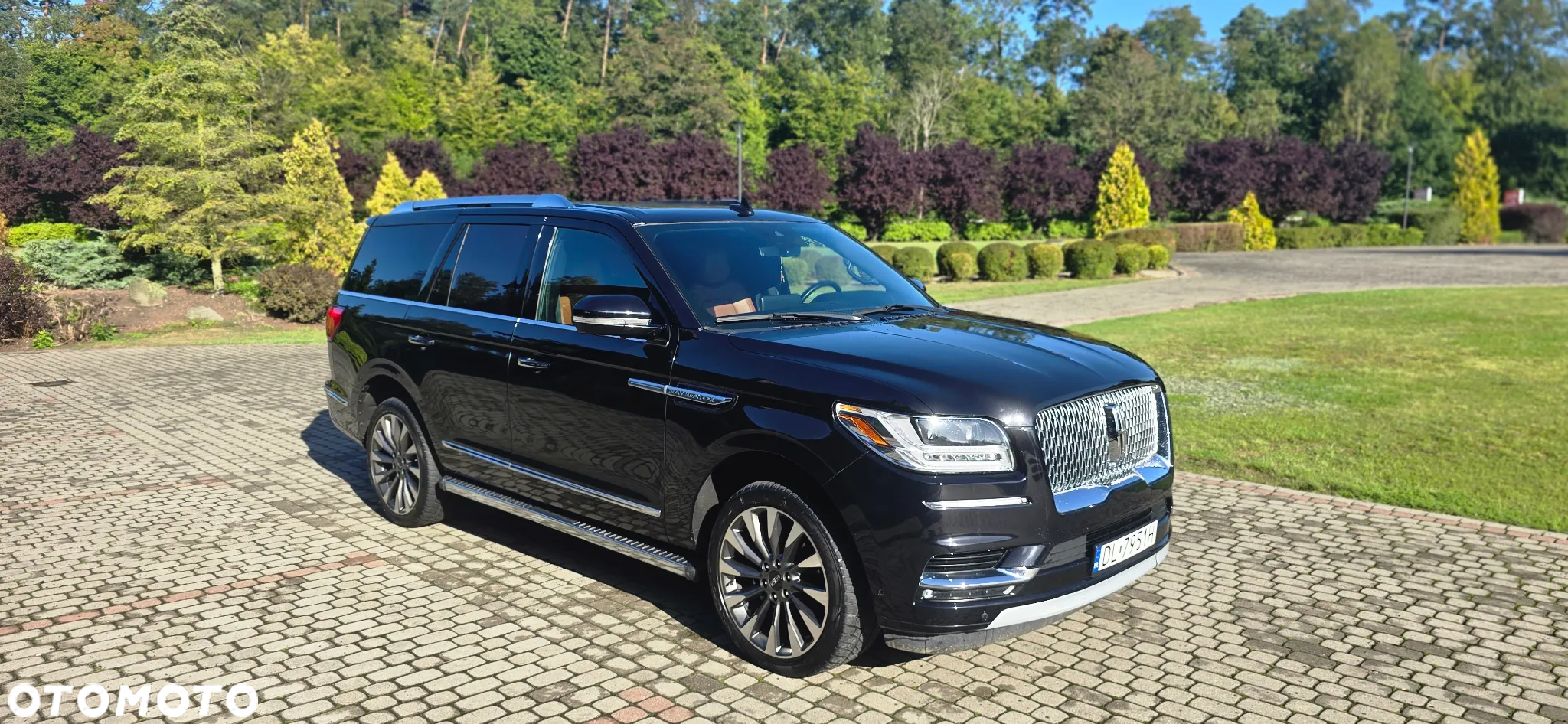 Lincoln Navigator - 3