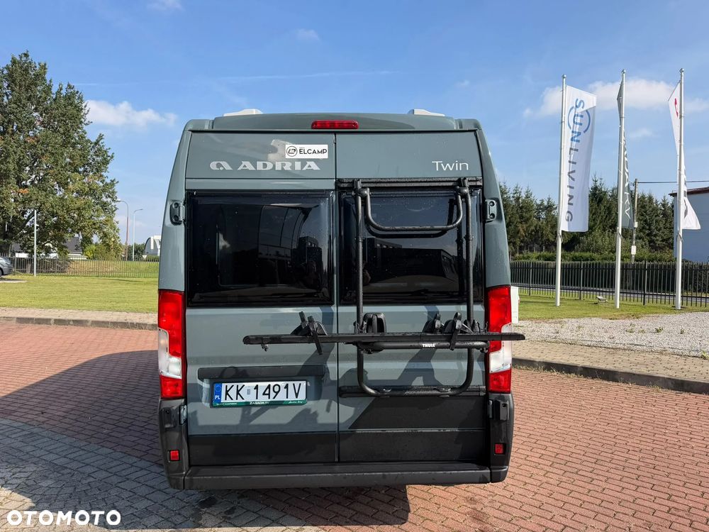 Adria TWIN Sports 600 SPB Pop Top Roof - 26
