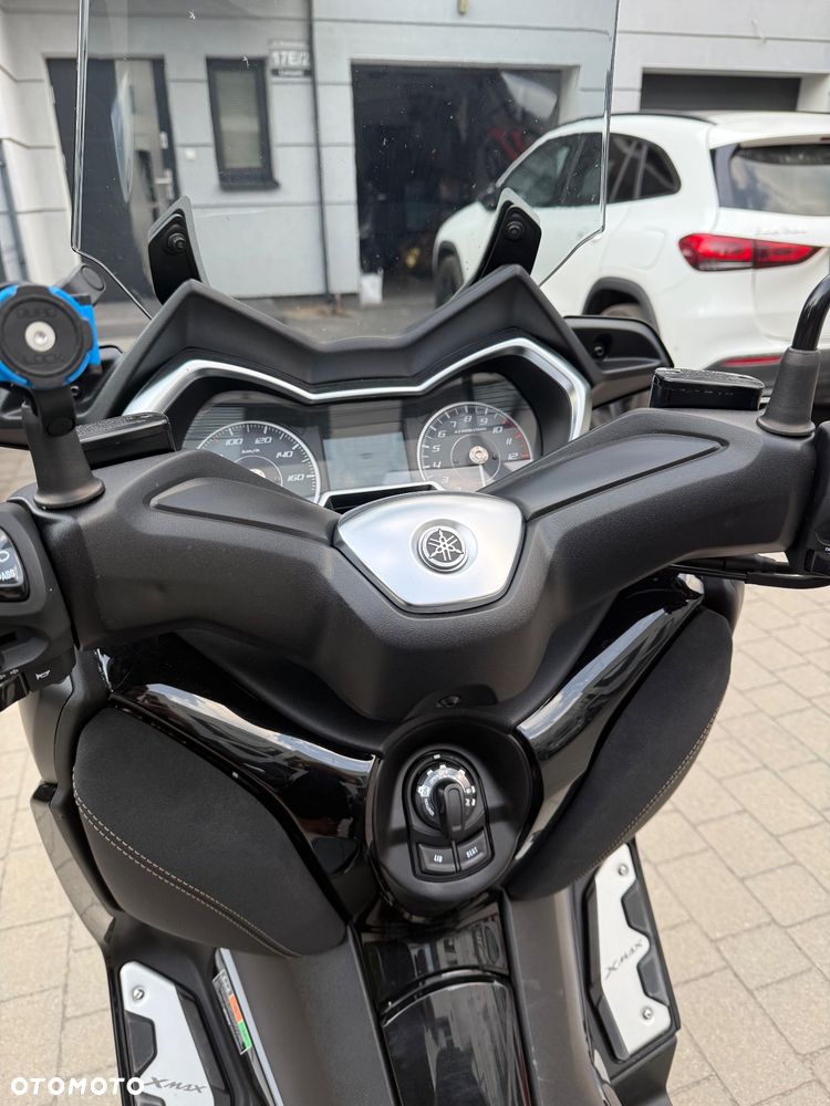 Yamaha X-max - 7