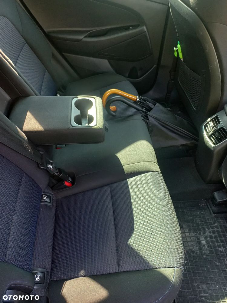 Hyundai Tucson 1.7 CRDI BlueDrive Classic 2WD - 12