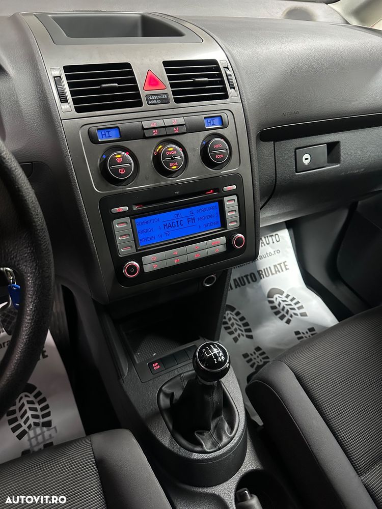 Volkswagen Touran 1.9 TDI DPF Blue Motion Trendline - 11