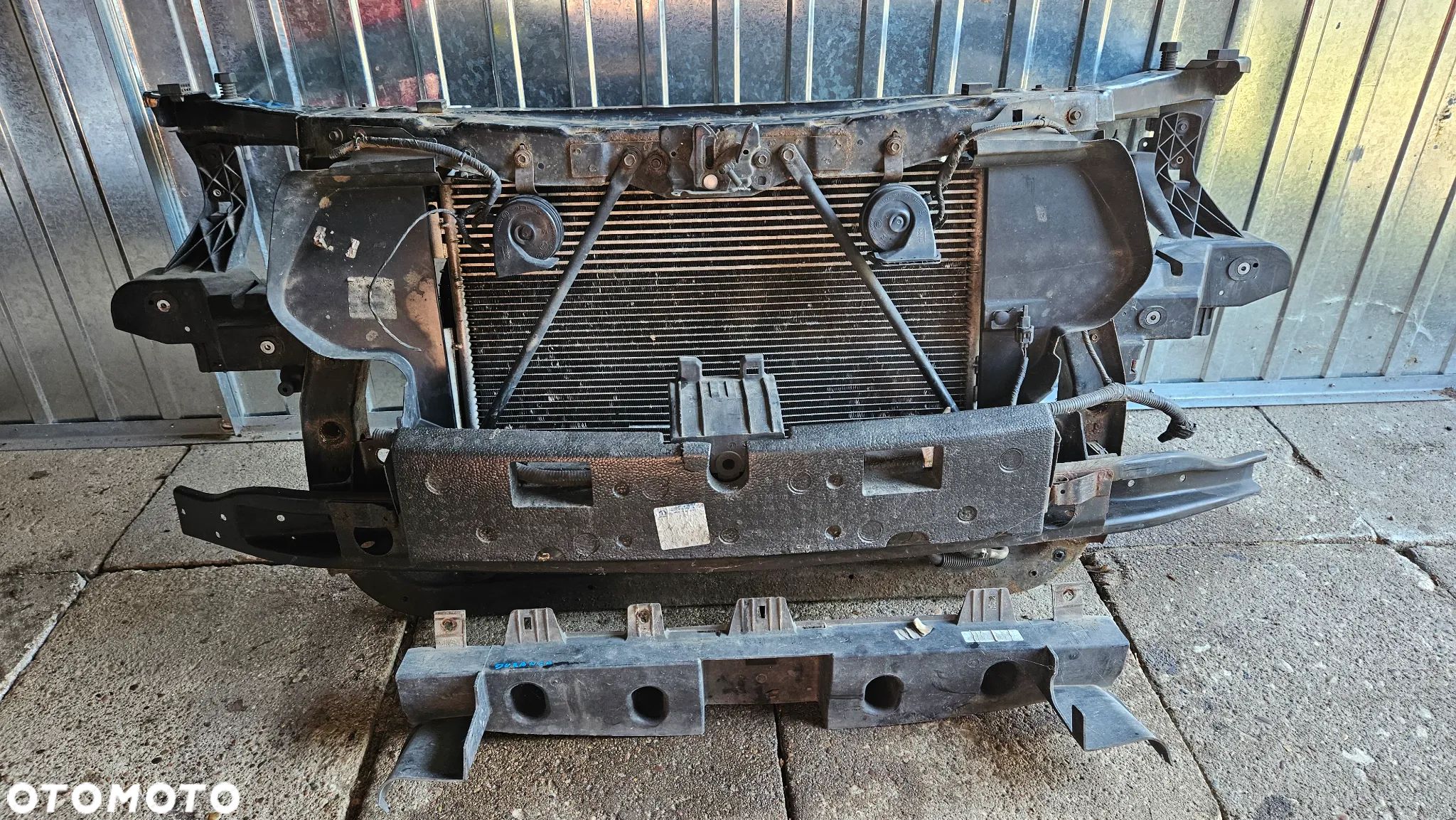 Dodge Durango 2014-2017 3.6 V6 Wzmocnienie czołowe Pas przedni Chłodnice Wentylator - 1