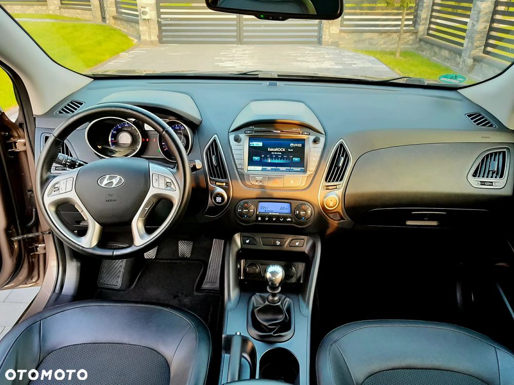 Hyundai ix35 1.6 2WD Fifa World Cup Edition - 33