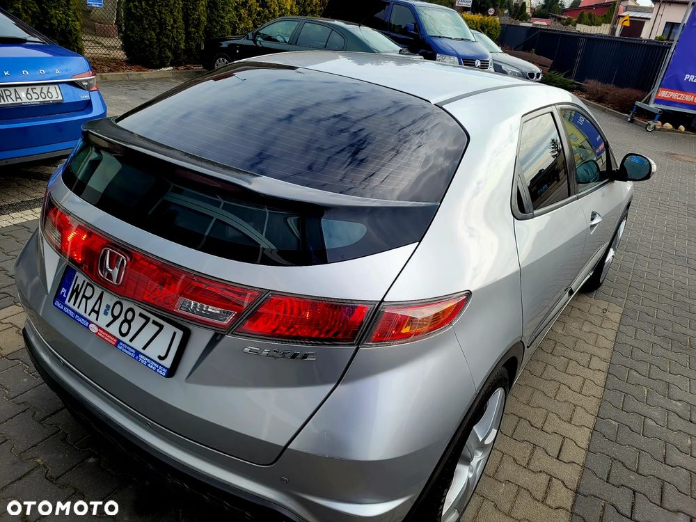 Honda Civic 1.8 Sport - 17