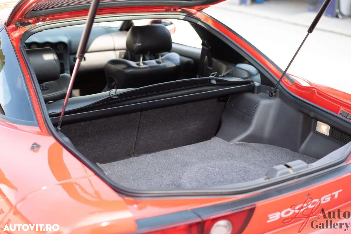 Mitsubishi 3000 GT Standard - 34