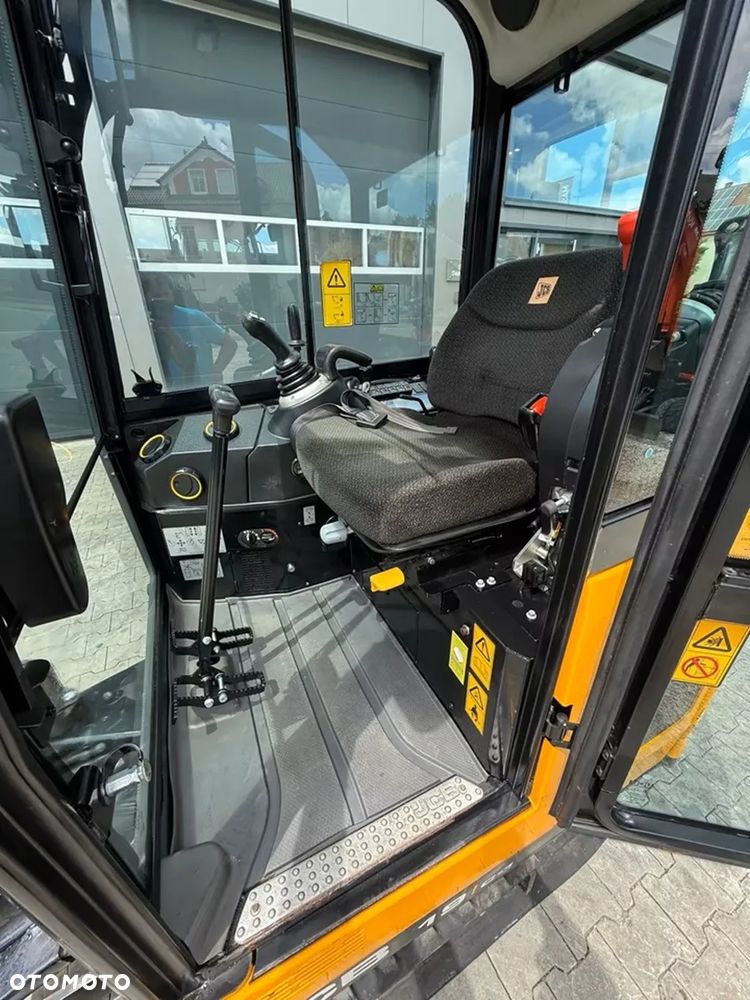 JCB 19C-1 PowerTilt - 11
