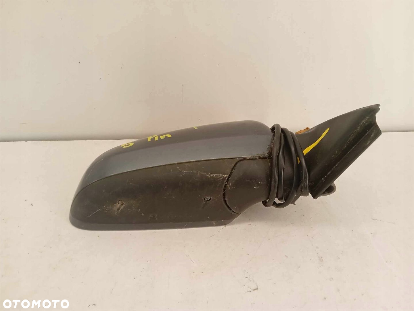 LUSTERKO PRAWE PRZEDNIE AUDI A4 B7 04-08 5 PIN - 3