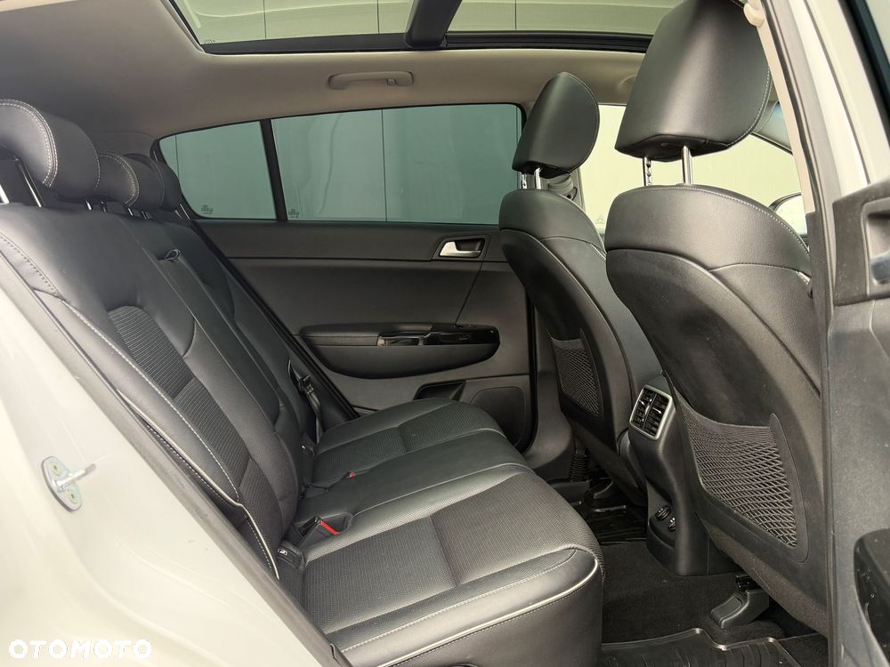 Kia Sportage 2,0 CRDI AWD Platinum - 25