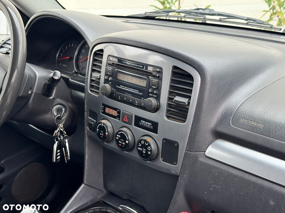 Suzuki Vitara 2.0 16V JLXS - 31