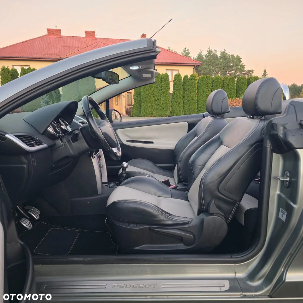 Peugeot 207 CC 120 VTi Roland Garros - 28