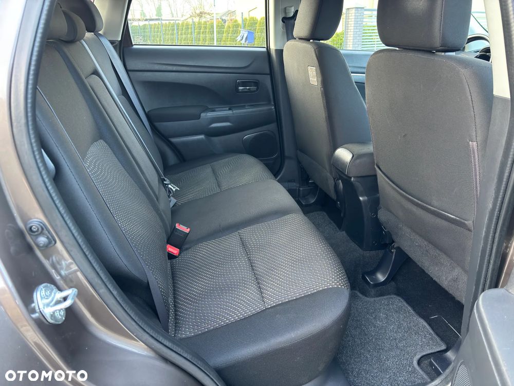 Mitsubishi ASX 1.8 DI-D 2WD Diamant Edition - 10