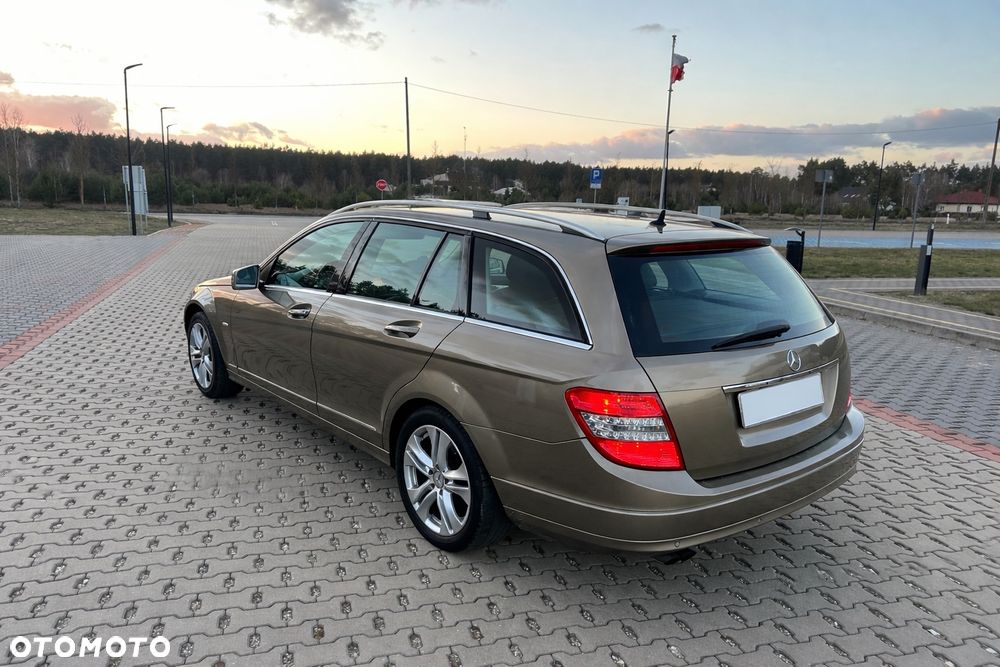 Mercedes-Benz Klasa C 180 Kompressor Automatik BlueEFFICIENCY - 4