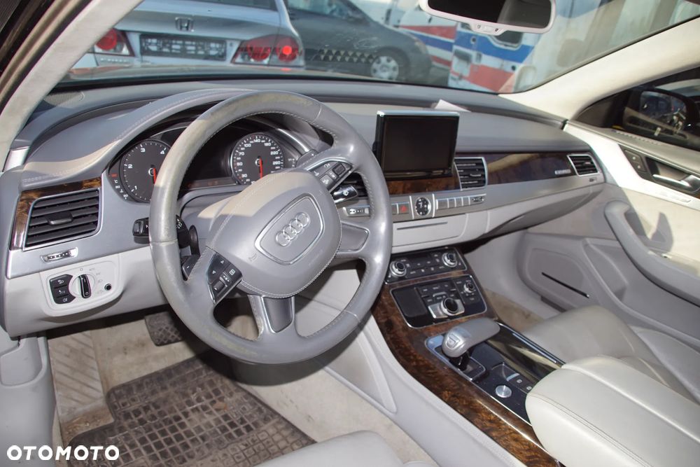 Auto na części tel 692106889 Audi A8 D4 4.2 tdi CDSB CDS skrzynia MXX kod lakieru lz9y wersja nie long drzwi ćwiartka szyba deska konsola lusterko zamek komputer zderzak czujnik fotele - 14