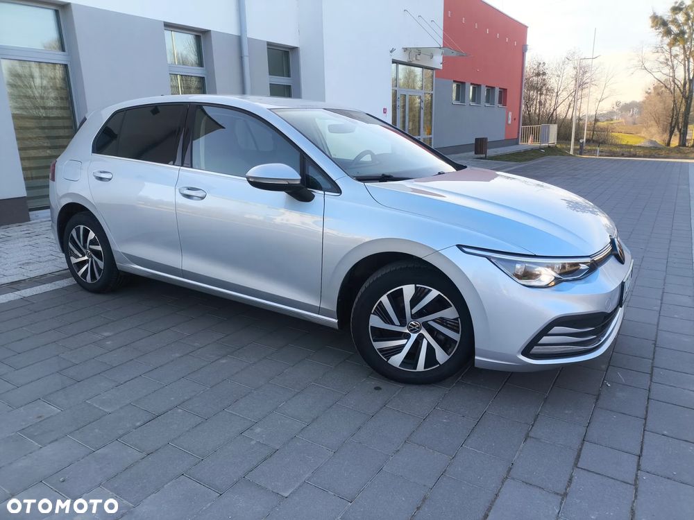 Volkswagen Golf - 12