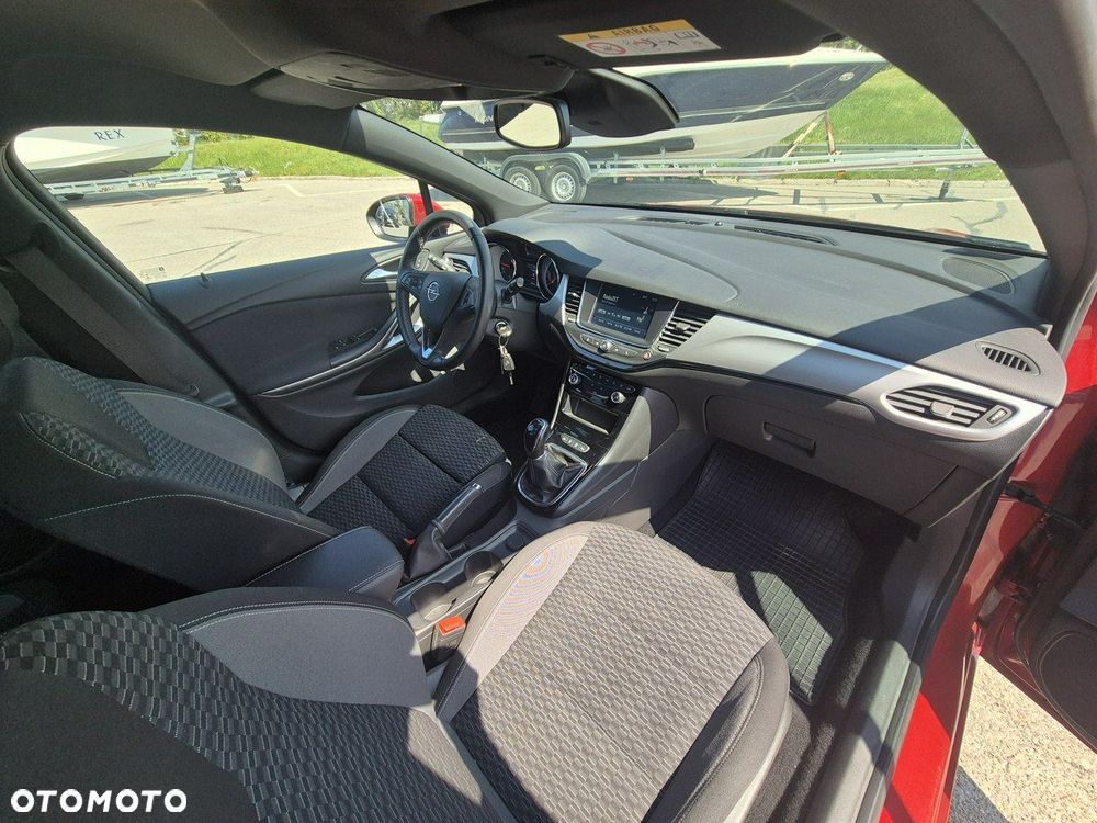 Opel Astra - 16