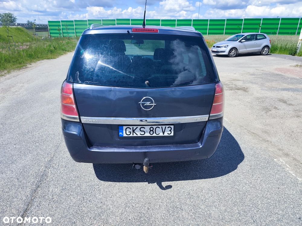 Opel Zafira - 9