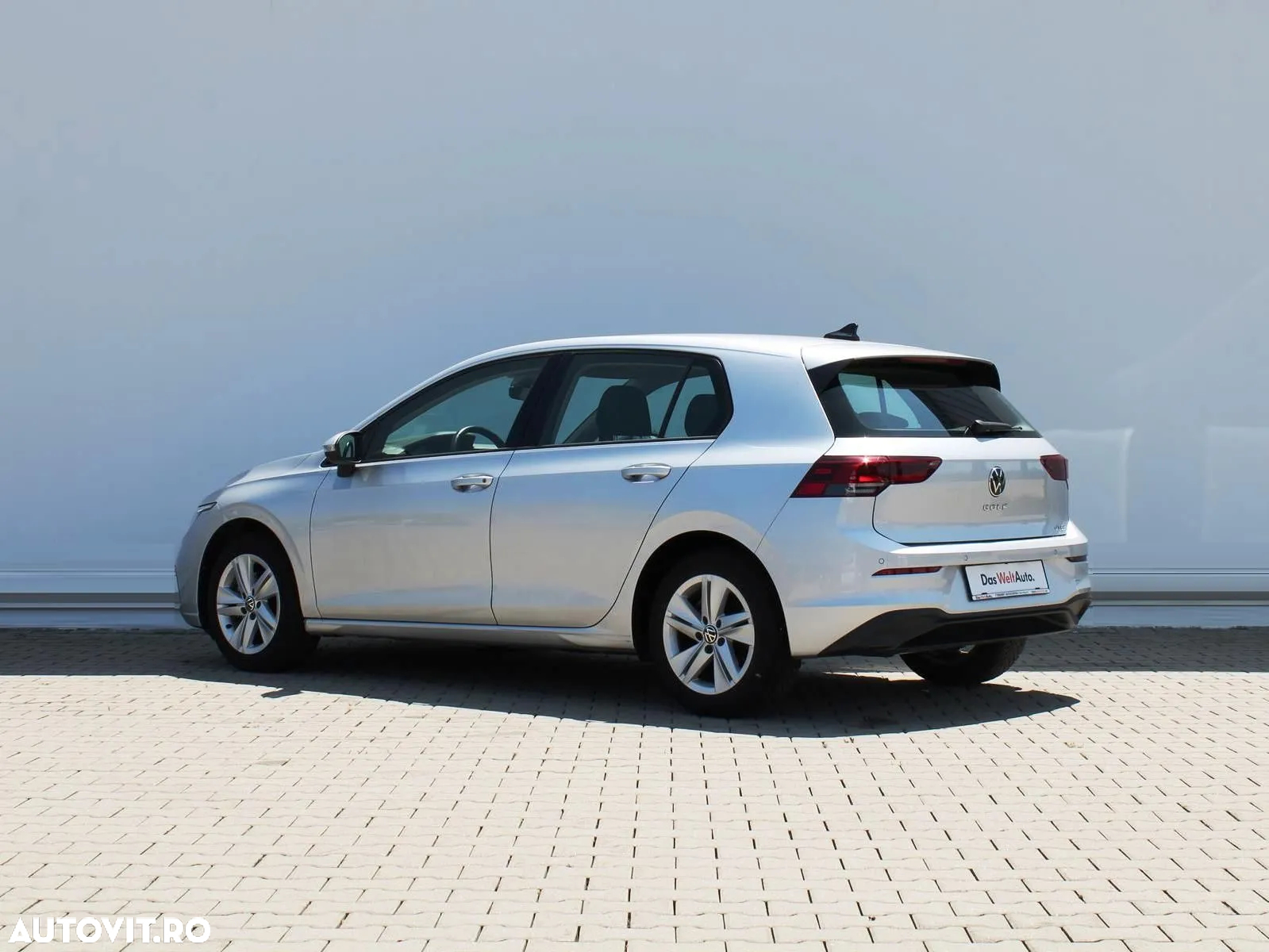 Volkswagen Golf 1.0 eTSI DSG MHEV Life - 3