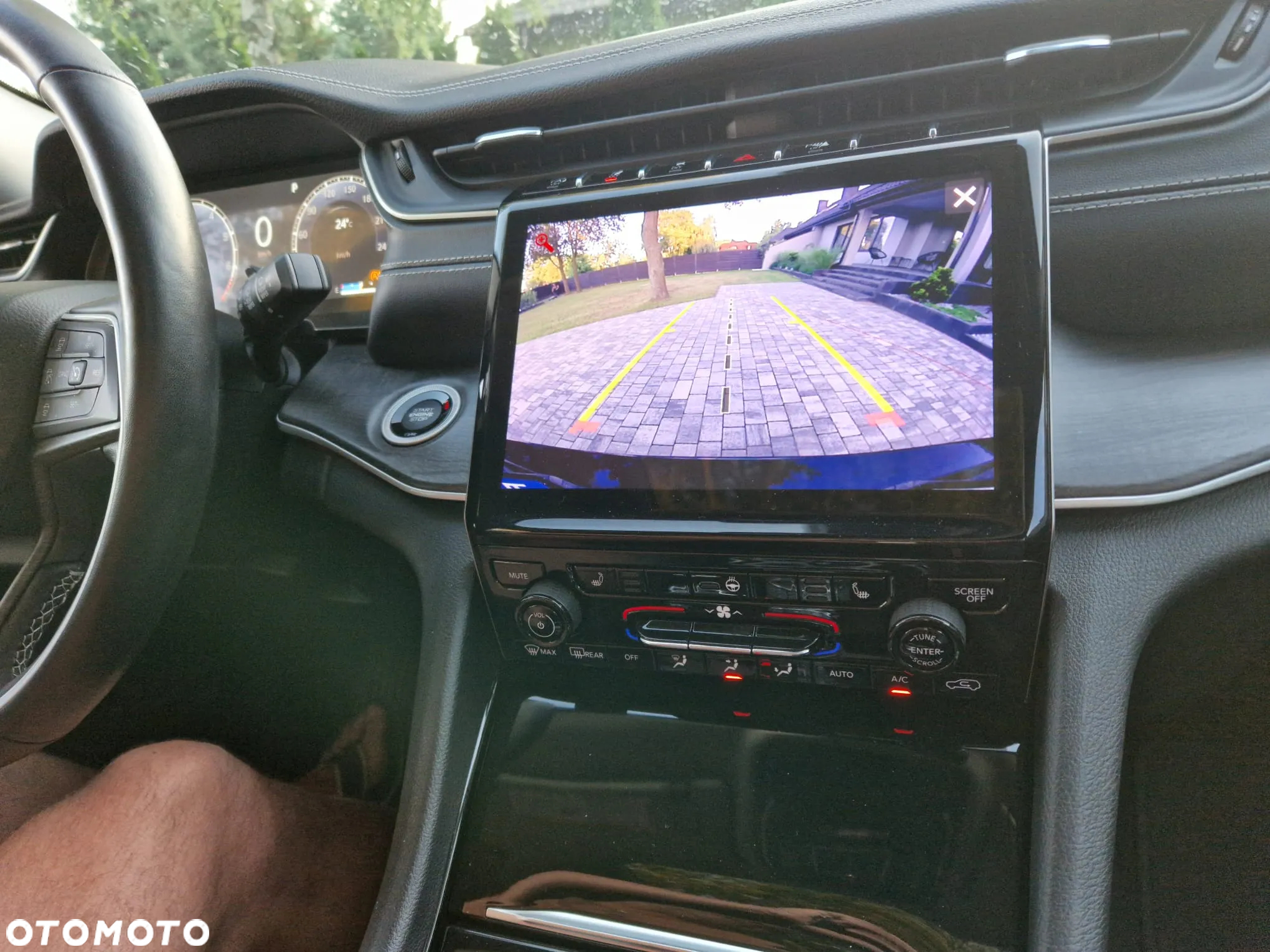 Jeep Grand Cherokee 3.6 V6 Overland - 23