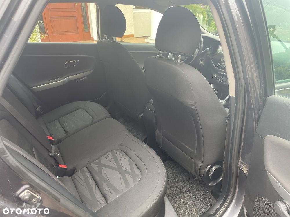 Kia Ceed 1.6 CRDi 115 ISG Vision - 9