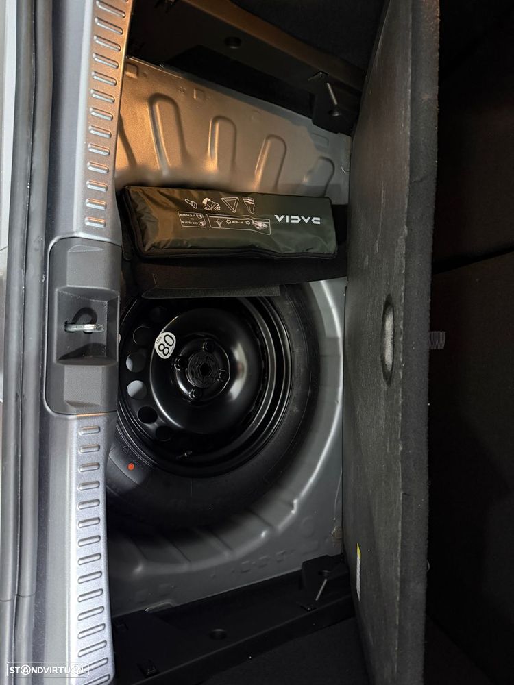 Dacia Sandero - 8