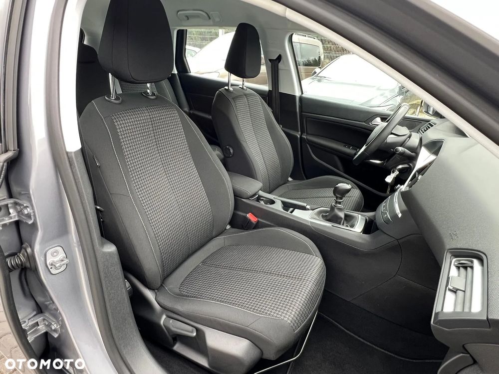 Peugeot 308 PureTech 110 Active Pack - 18