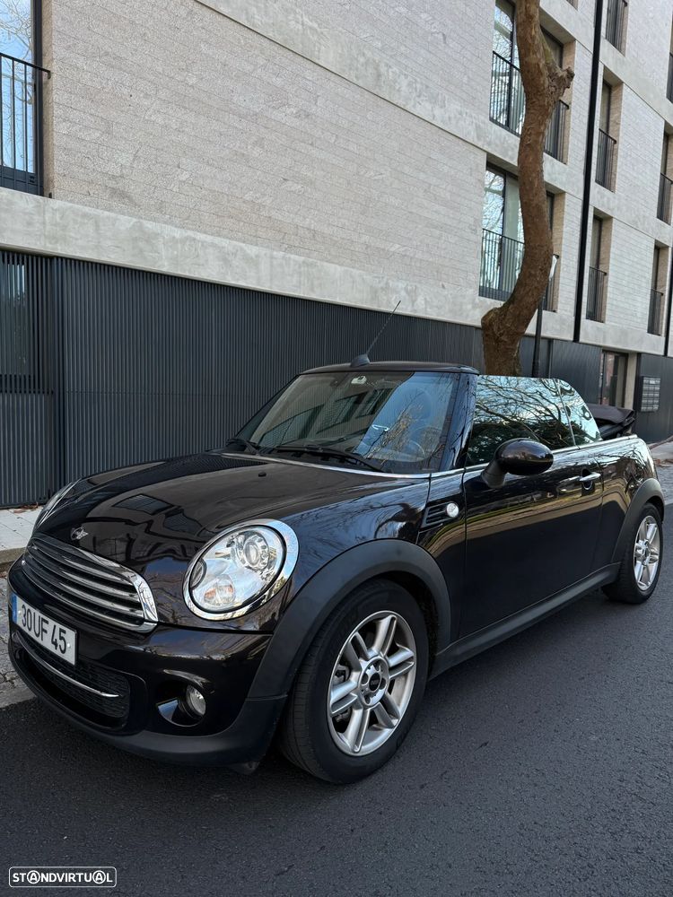 MINI Cabrio Cooper D - 23